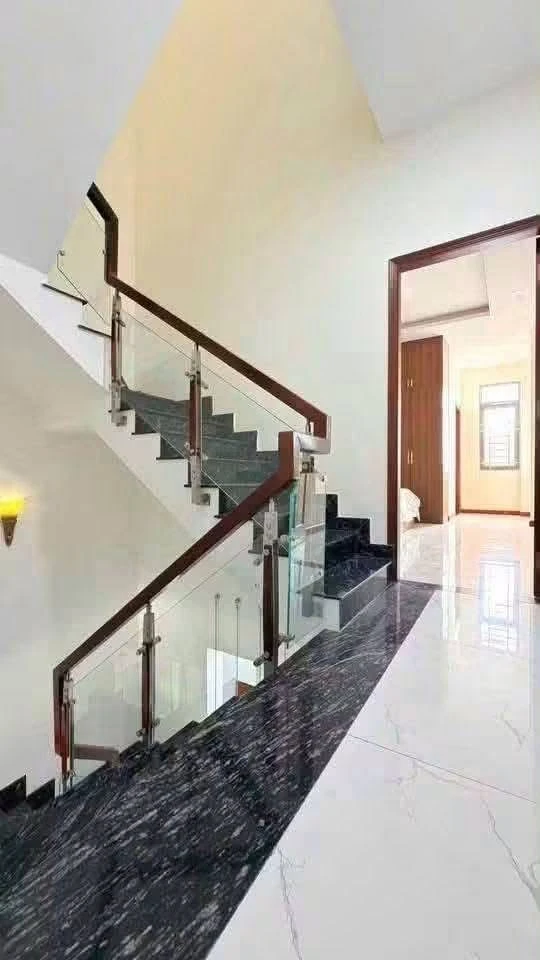 Cho thuê nhà mặt tiền 200m2, 4 phòng ngủ, Dĩ An - Ảnh thu nhỏ 3