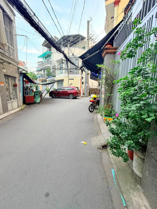 Bán nhà hẻm xe hơi 2 tầng hơn 50m² nở hậu, Phường 7, Bình Thạnh, giá 7 tỷ