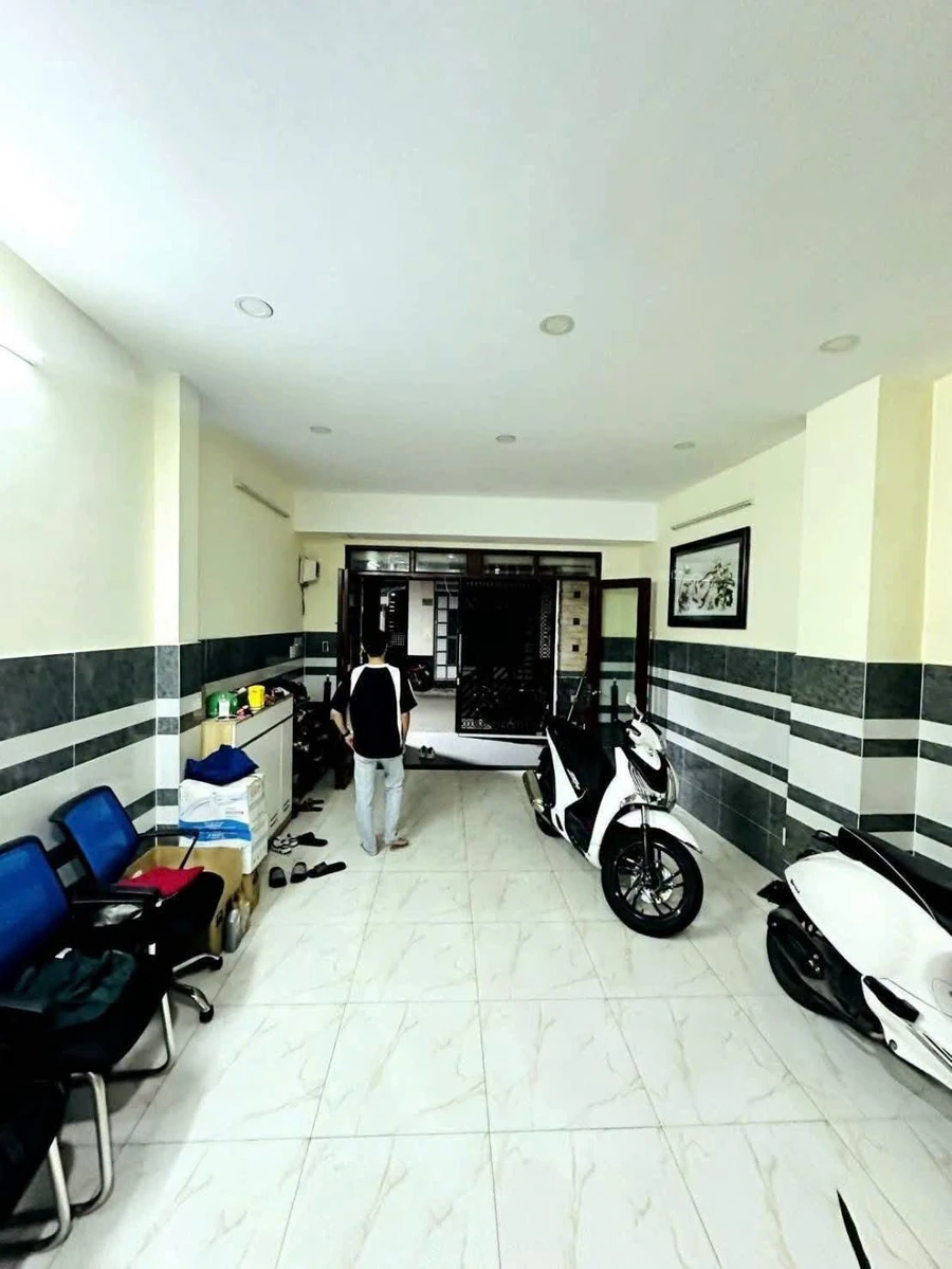 Bán nhà 4 tầng hẻm xe tải 146m² Lê Quang Định, Phường 11, Bình Thạnh giá 16 tỷ - Ảnh thu nhỏ 4