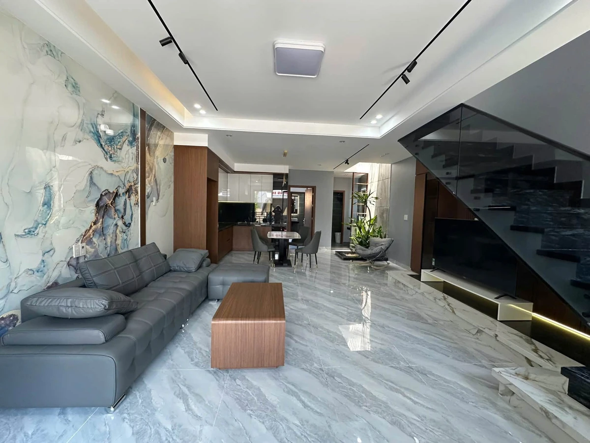 Bán nhà 2 tầng sân vườn 102.9m2 Vũ Ngọc Phan Huế - Ảnh thu nhỏ 2