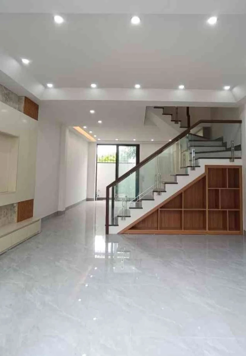 Bán nhà 3 tầng 70m2 gần 2,9 tỷ, Quận 7 - Ảnh thu nhỏ 2