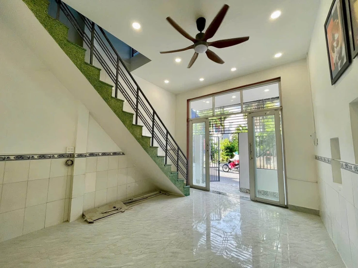 Bán nhà mặt tiền 1 trệt 1 lầu 31,1m2 đường Ngô Đến, Nha Trang giá 2,35 tỷ - Ảnh thu nhỏ 3