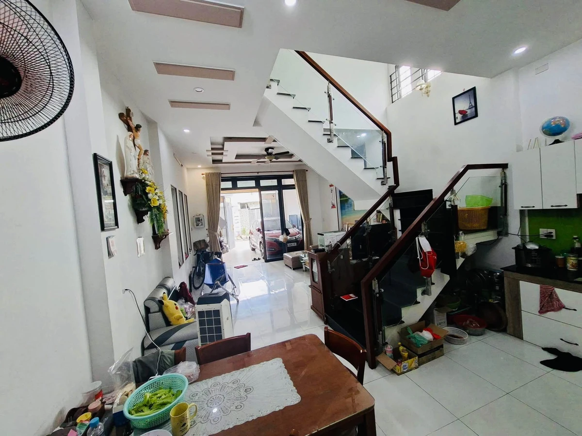 Bán nhà 1 trệt 1 lầu 140m2 gần chợ Quang Thắng, 1 tỷ 850 triệu - Ảnh thu nhỏ 3