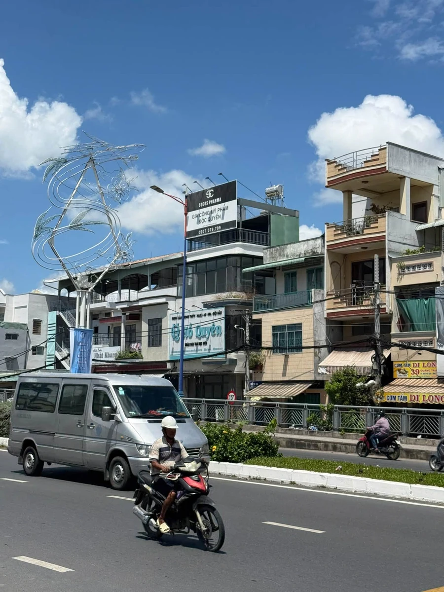 Bán nhà 3 tầng góc 2 mặt tiền Quang Trung 80m2 - 3,5 tỷ - Ảnh thu nhỏ 3