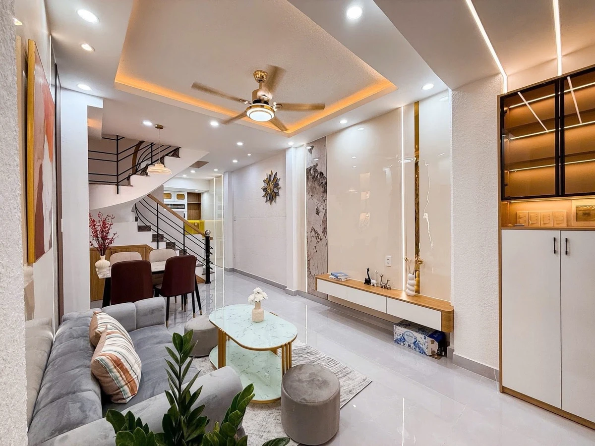 Bán nhà mặt tiền Lê Quang Định, 39m², 2PN 2WC, 5.35 tỷ - Ảnh thu nhỏ 3