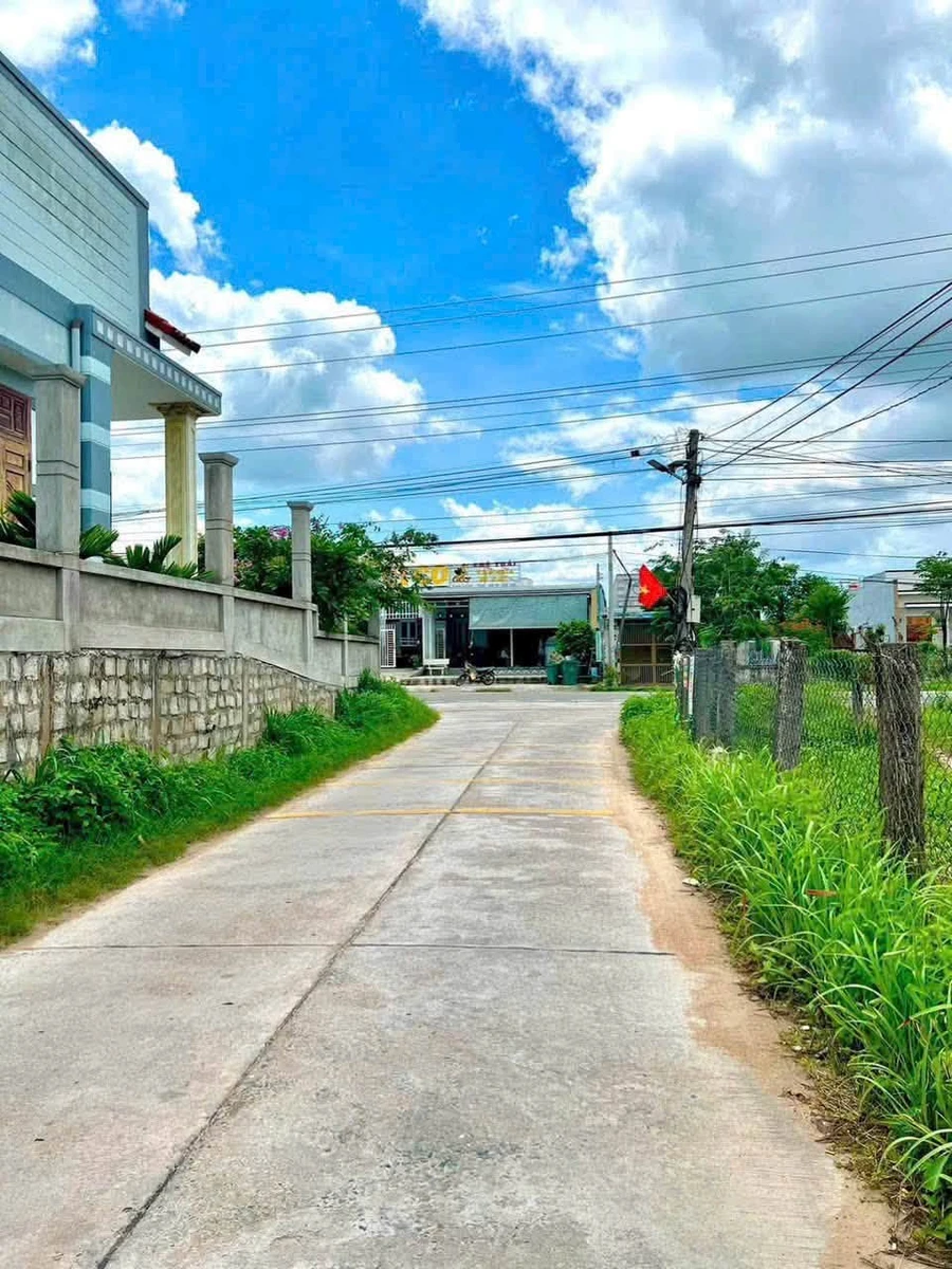 Bán đất thổ cư 178m2 đường bê tông gần chợ Bình An, giá hơn 600 triệu - Ảnh thu nhỏ 3