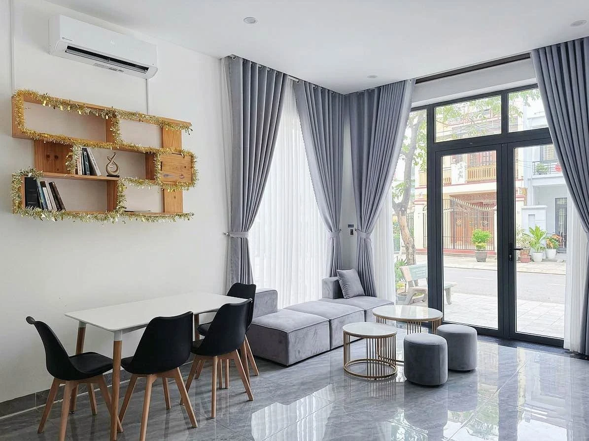 Bán nhà 3 tầng 2 mặt tiền 70m2 Hoà Cương Bắc Đà Nẵng - Ảnh 1