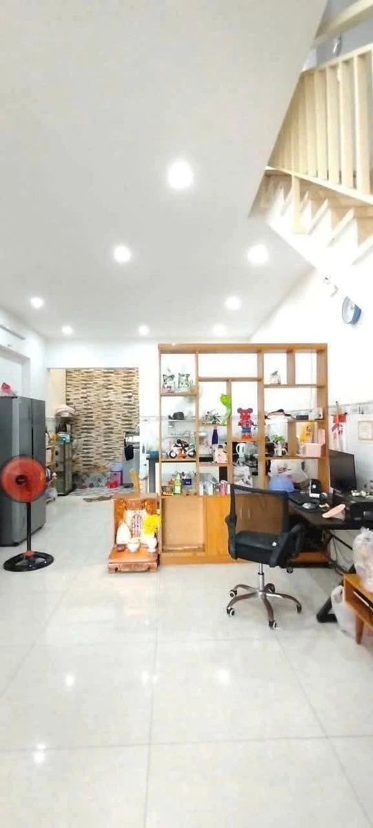 Bán nhà 1 trệt 1 lầu 65m² Ngô Quyền, Quận 1 - Ảnh 1