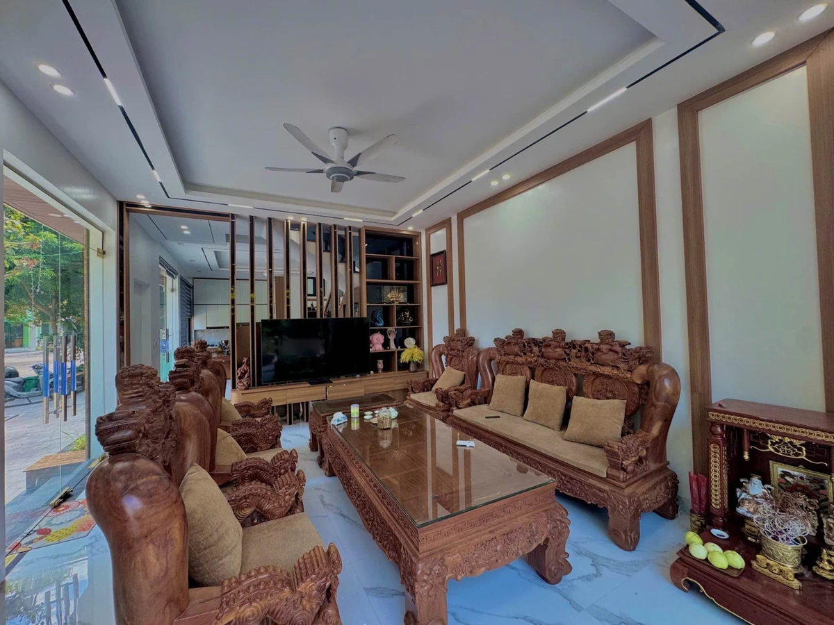 Nhà bán 3,5 tầng 80m2 4 phòng ngủ Phường Đông Hương - Ảnh thu nhỏ 3
