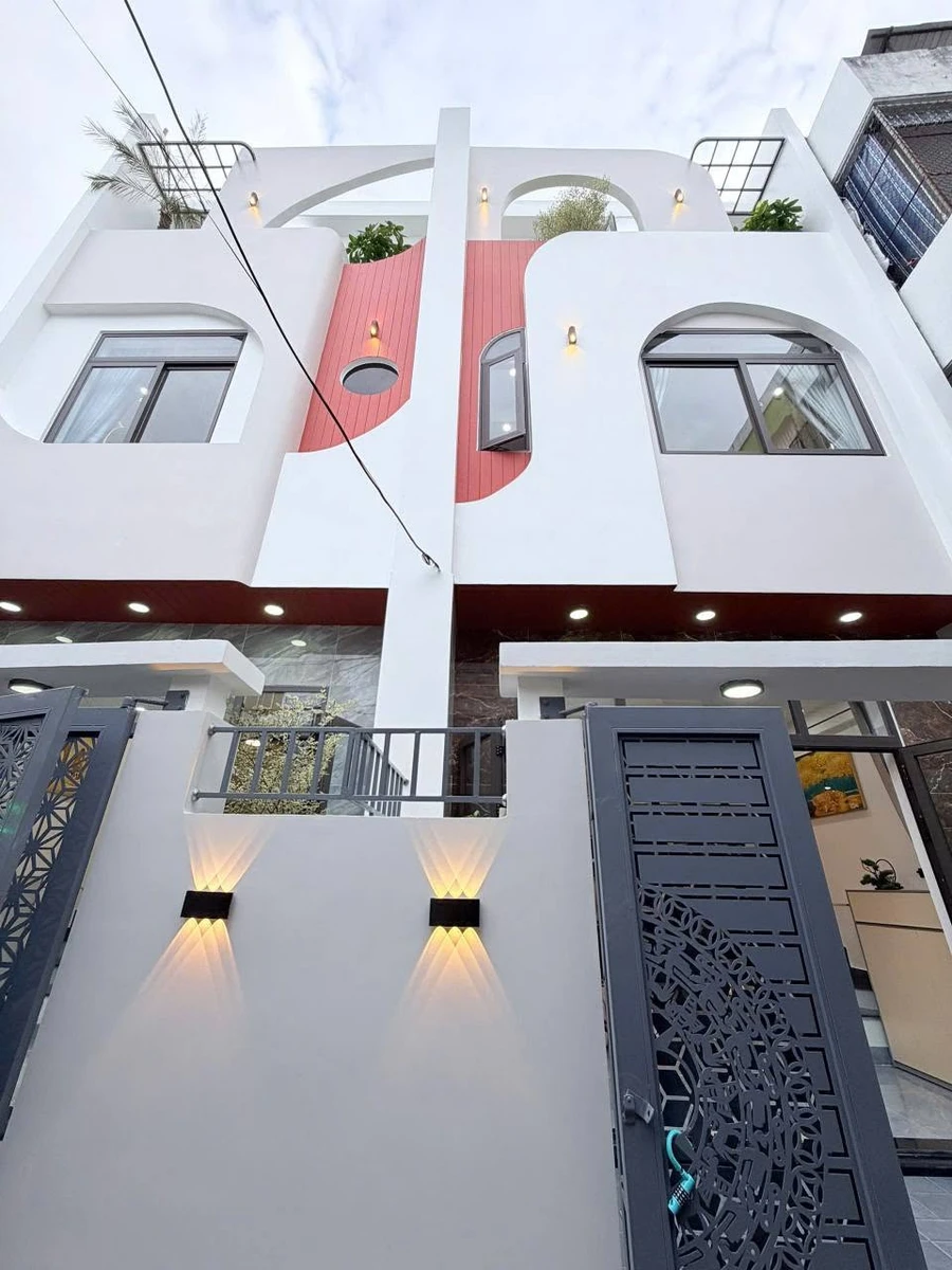 Bán nhà 3 tầng 180m2, 3 phòng ngủ tại Thái Thị Bôi, Quận 3 - Ảnh thu nhỏ 3