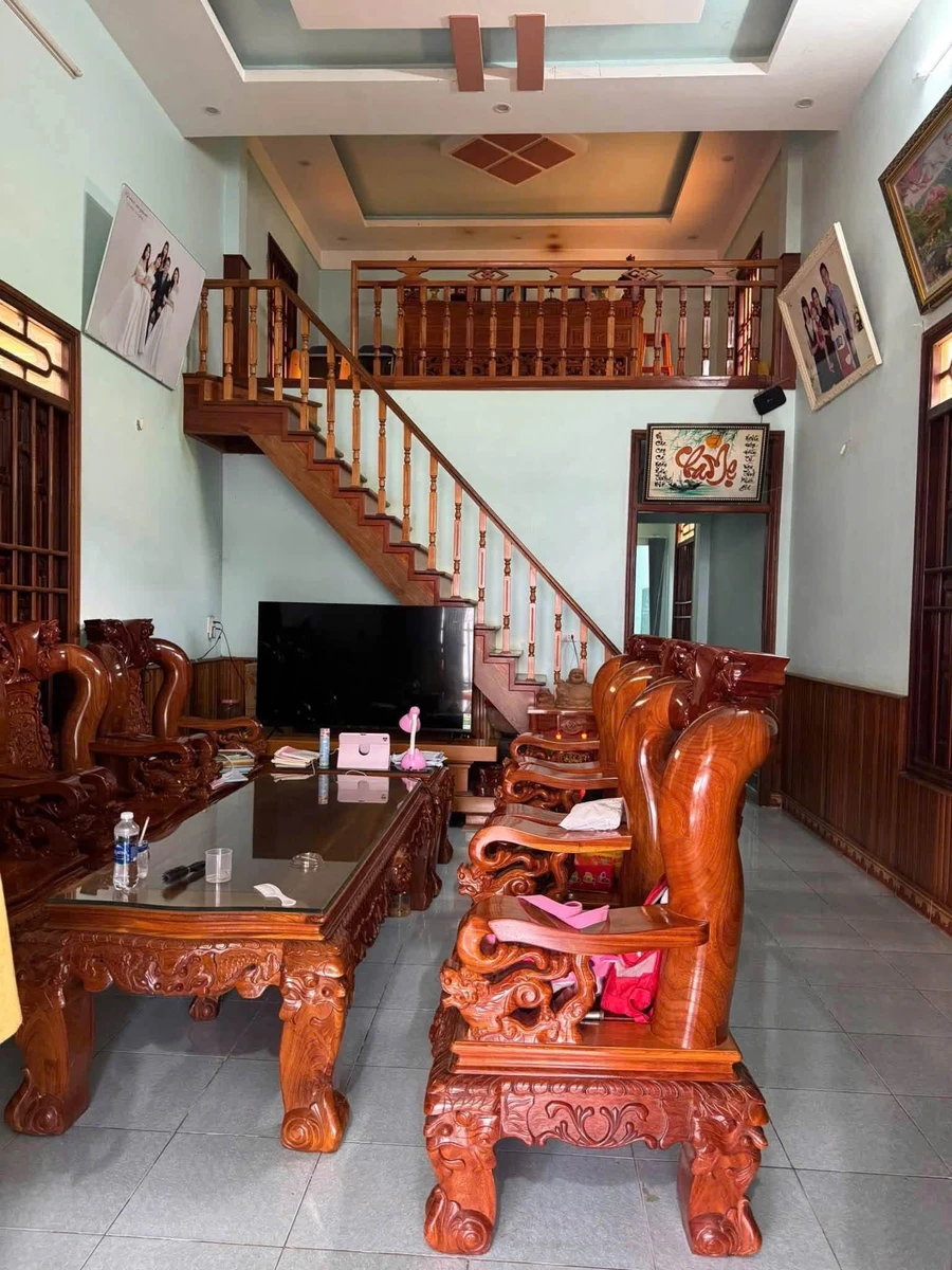 Bán nhà 3 phòng ngủ Tân Phú Đồng Xoài, 2 tỷ đồng - Ảnh thu nhỏ 2