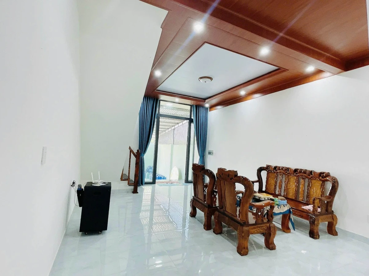 Nhà bán 3 phòng ngủ 200m² Tiến Hưng 2 tỷ 1 - Ảnh thu nhỏ 2
