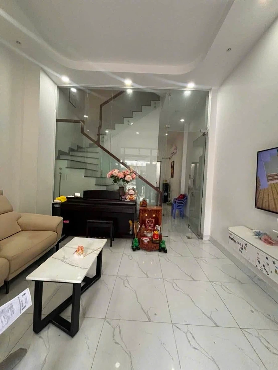 Nhà 3 tầng 56m² 3PN gần Lê Văn Việt - Ảnh thu nhỏ 2