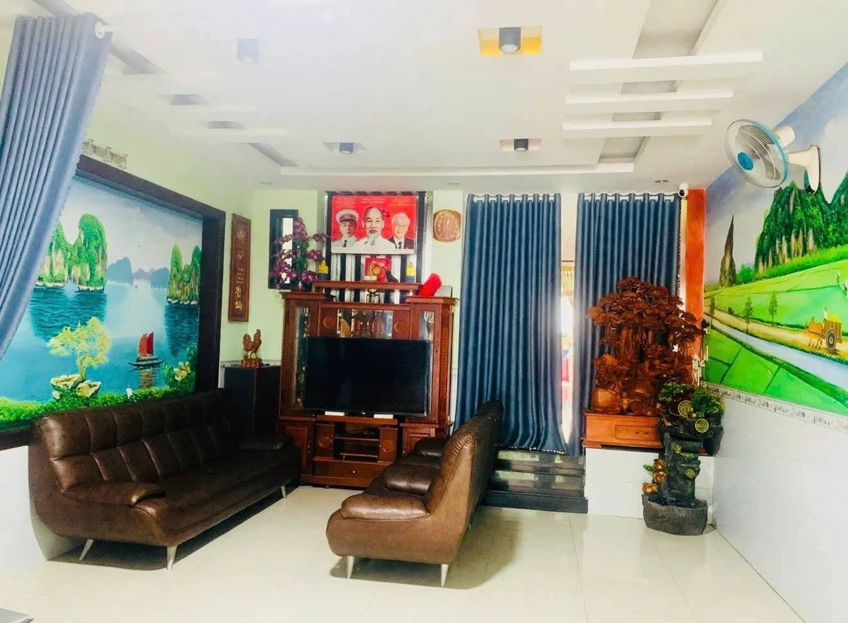 Bán nhà mặt tiền kinh doanh 3 tầng 157m² 5PN KĐT Sóng Thần, Dĩ An, Bình Dương - 10,6 tỷ - Ảnh thu nhỏ 2