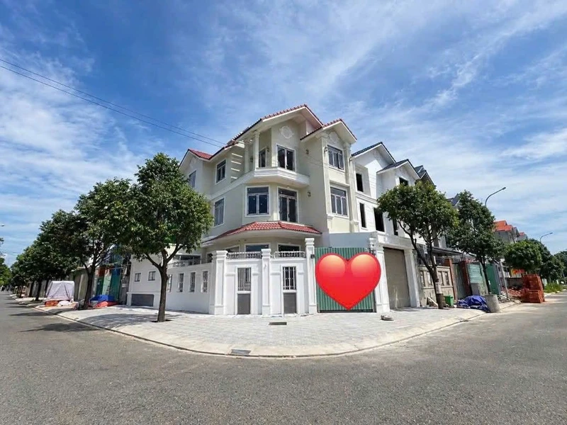Biệt thự góc 2 mặt tiền 156m² Phước Sơn, Vũng Tàu 16 tỷ