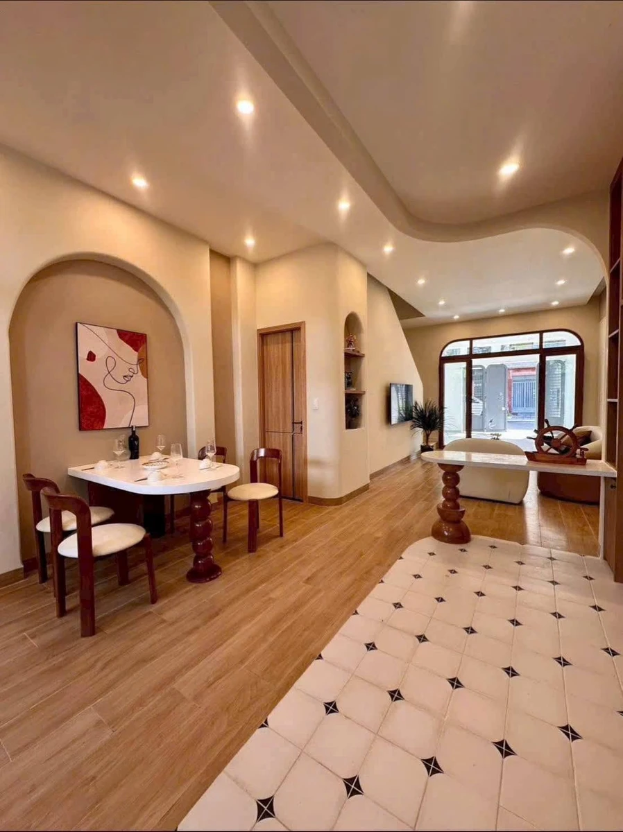 Bán nhà 1 trệt 1 lầu 1 tum 85,5m2, 3PN, giá 4,45 tỷ tại KDC Hoàn Cầu, Phước Hưng, TP Bà Rịa - Ảnh thu nhỏ 3