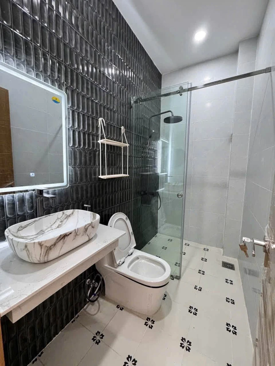 Bán nhà mới 4x13m, 3PN, hẻm xe tải, gần Kênh Nước Đen sát Tân Phú, giá 5,65 tỷ - Ảnh thu nhỏ 5