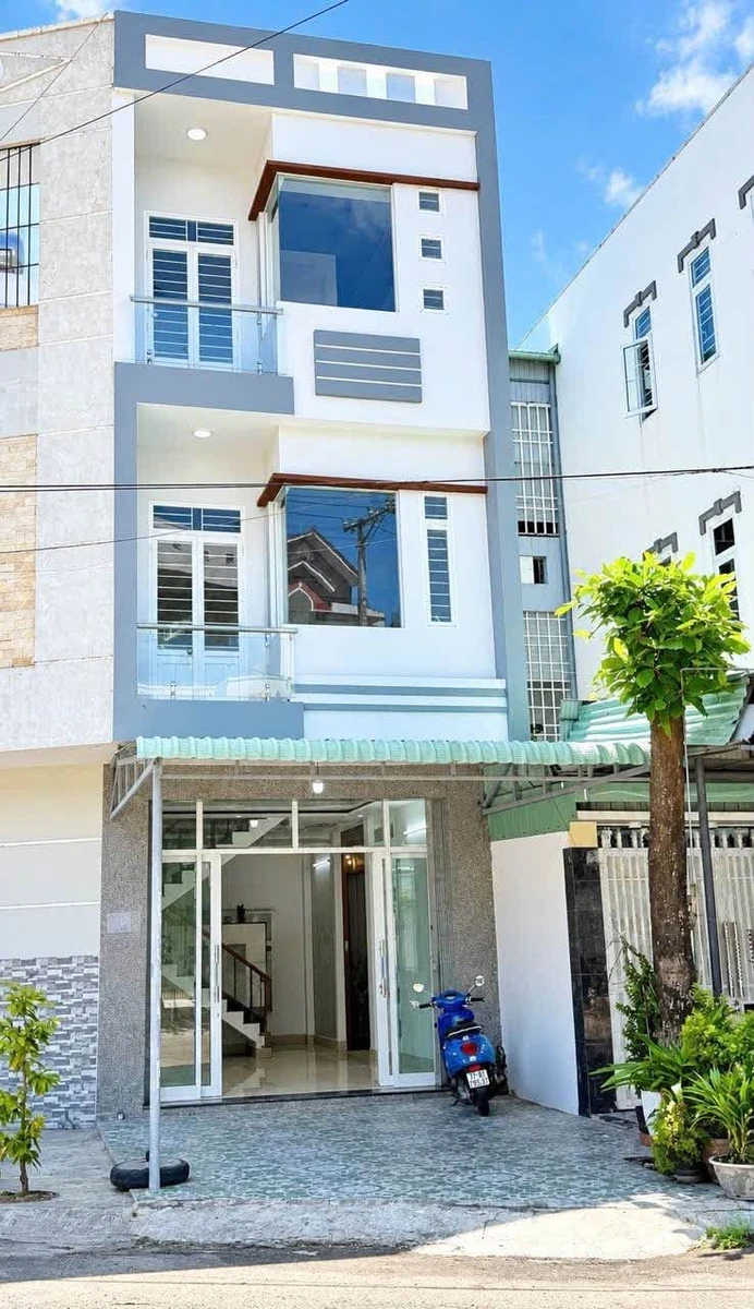 Bán nhà 3 tầng 132m² đường Hoàng Văn Thái, Quy Nhơn - Ảnh thu nhỏ 2