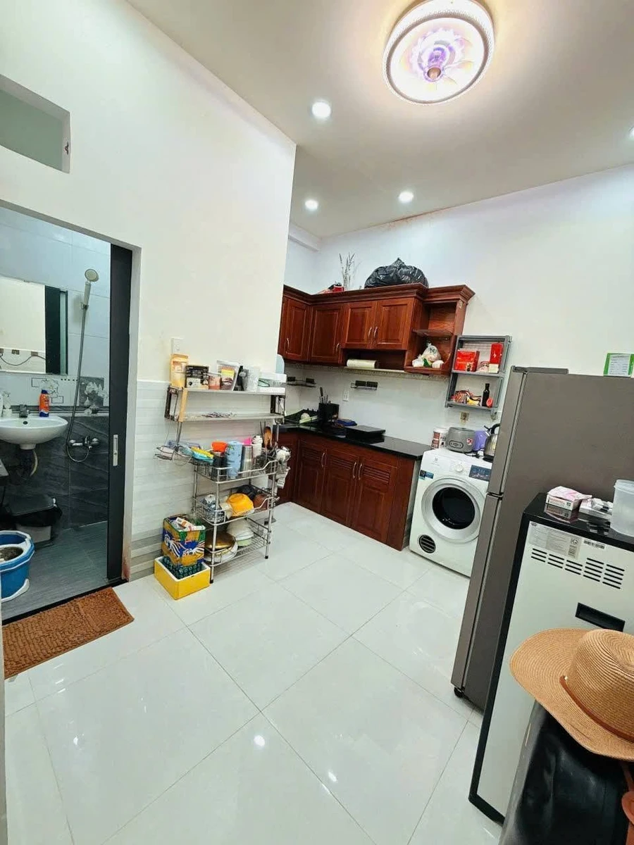Bán nhà 2 tầng BTCT 3,5x9,35m 2 phòng ngủ đường Dương Bá Trạc, Quận 8 - Ảnh thu nhỏ 2