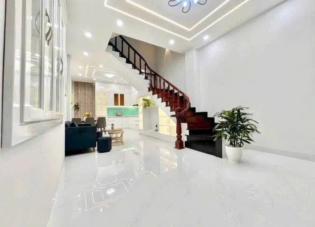 Bán nhà 3 tầng hẻm ô tô 145 Hoàng Hoa Thám, Phường 2, Vũng Tàu, 53m², 8,7 tỷ - Ảnh thu nhỏ 2