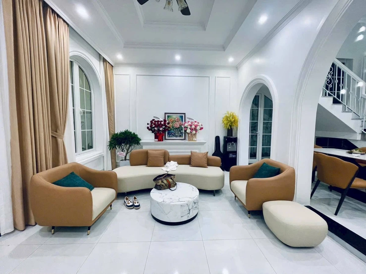 Cho thuê villa sân vườn 100m2 Phan Bội Châu, Huế - Ảnh thu nhỏ 3