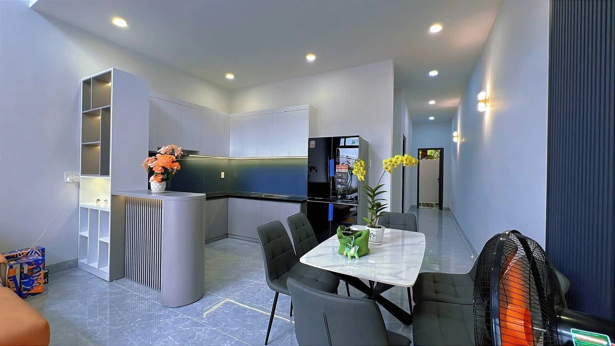 Bán nhà mới 200m2, 3 phòng ngủ tại Phú Tân, Bình Tân, 2.5 tỷ - Ảnh thu nhỏ 5