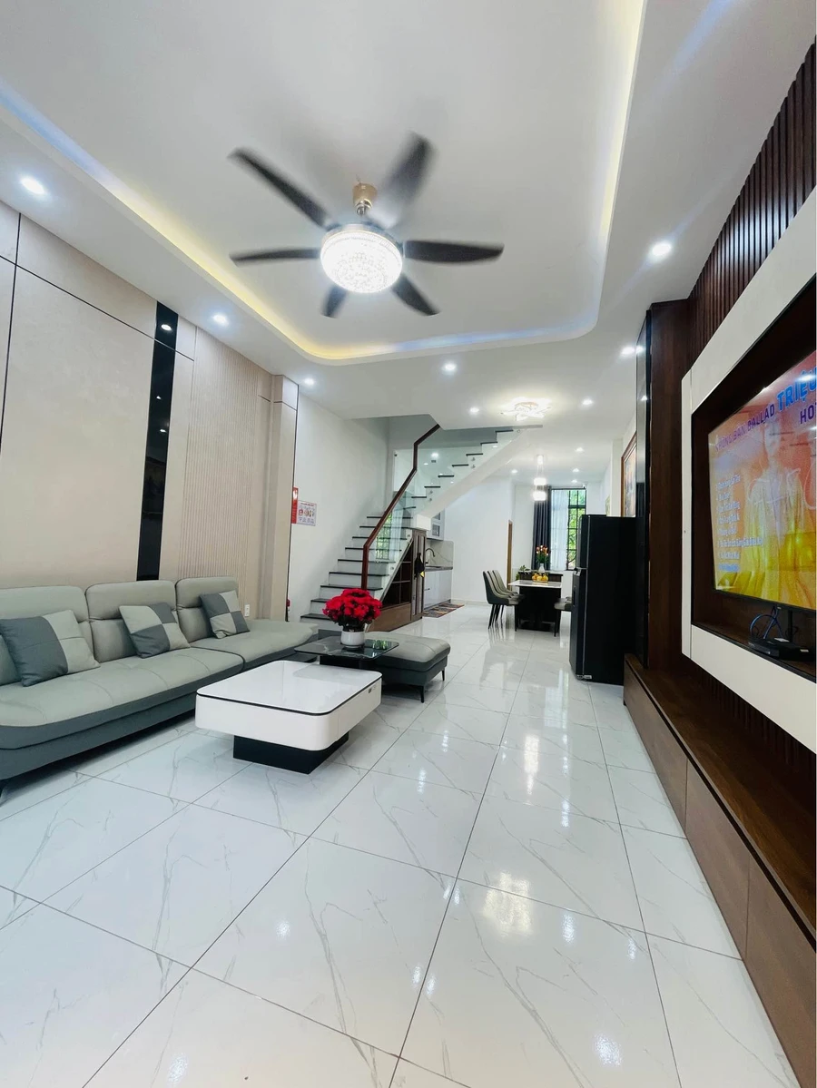 Bán nhà 165m² 4 phòng ngủ Điện Biên Phủ Đà Nẵng 5,7 tỷ - Ảnh thu nhỏ 3