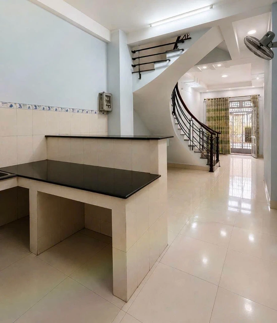 Bán nhà mặt tiền đường Lê Liễu, 3,6x16m, 1 trệt 2 lầu, giá hơn 8 tỷ, Tân Phú - Ảnh thu nhỏ 2