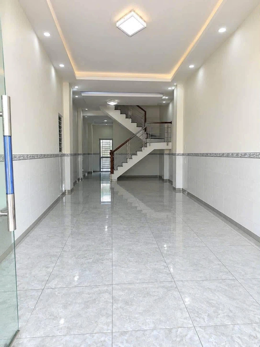 Bán nhà mặt tiền Nguyễn Huệ Quy Nhơn 50m2 7.8 tỷ - Ảnh thu nhỏ 2