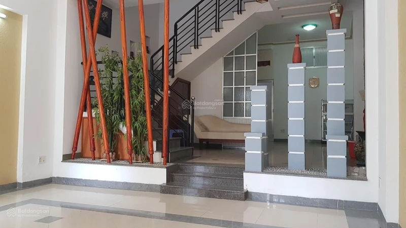 Nhà phố Lê Hồng Phong nở hậu phát lộc hẻm ô tô tận cửa