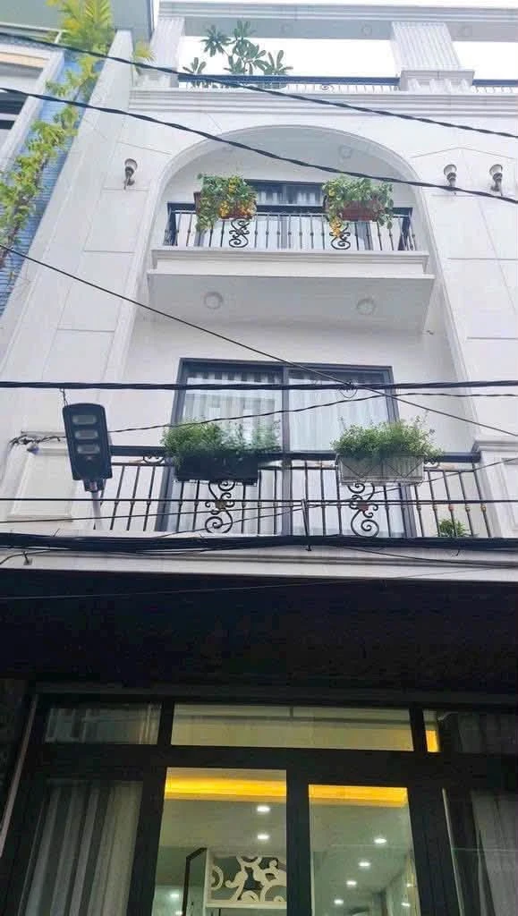 Cho thuê nhà hẻm Bình Tiên 4x13m, 4PN 5WC, 16 triệu/tháng, Phường 7, Quận 6 - Ảnh 1