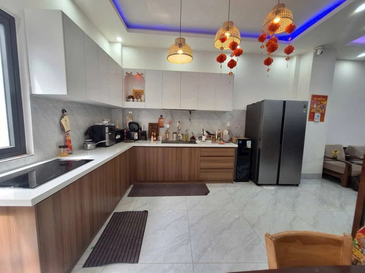 Bán nhà 3 tầng 72m² sân ô tô Bình Chiểu, Thủ Đức 6.3 tỷ - Ảnh thu nhỏ 4