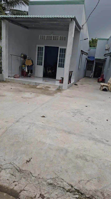 Bán nhà hẻm 3 phòng ngủ 176.8m² Tân An Long An 1.6 tỷ