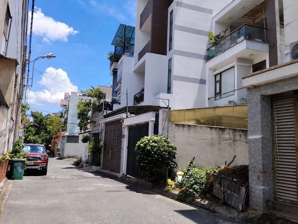 Bán nhà 4 tầng, 4 phòng ngủ, 88m² Thủ Đức, 6 tỷ 190 triệu - Ảnh 1