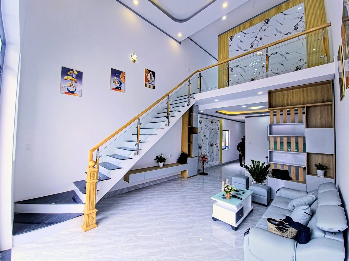 Nhà 100m² 3PN full nội thất Tân Biên 2.95 tỷ - Ảnh 1