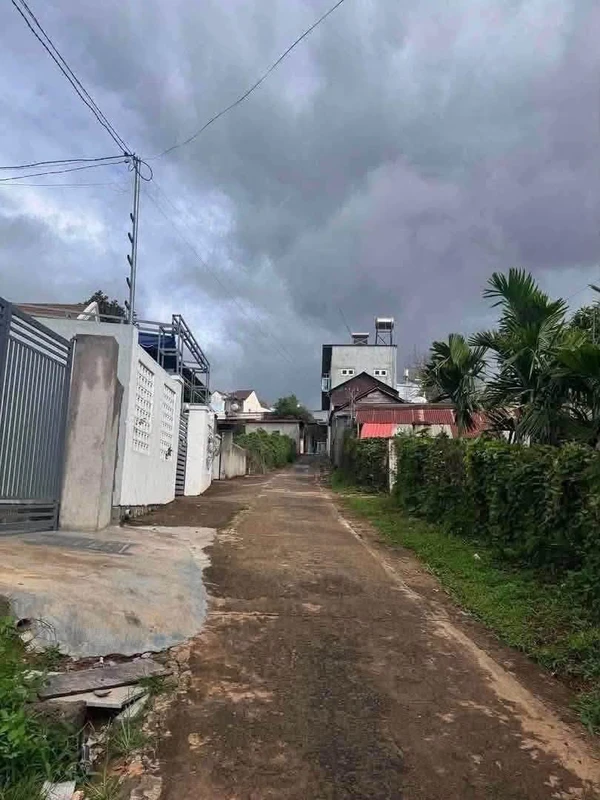 Bán đất ngộp 5x36 thổ cư 100m2 trung tâm thị trấn Đắk Mil giá 1,15 tỷ