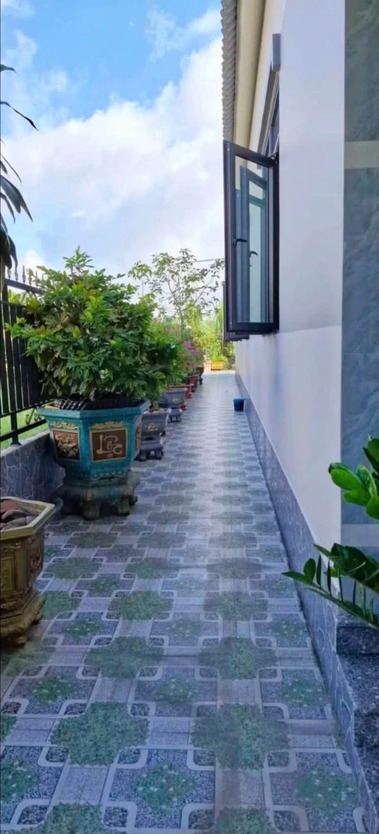Bán nhà mái Thái 2 phòng ngủ 150m2 thổ cư tại An Điền, Phường Long Nguyên giá 2,33 tỷ - Ảnh thu nhỏ 3