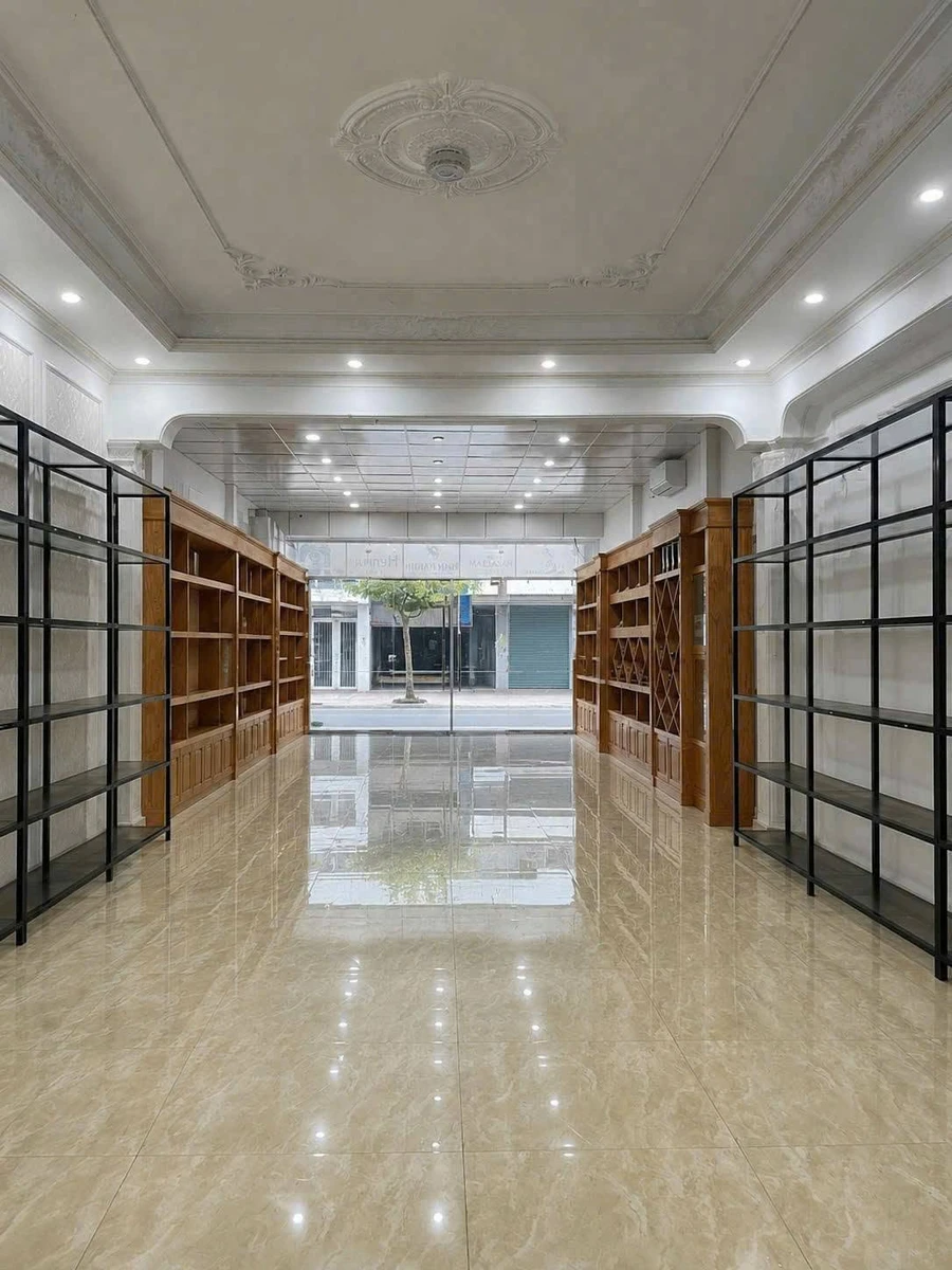 Cho thuê mặt bằng mặt tiền Nguyễn Trung Trực 245m² 15 triệu/tháng - Ảnh thu nhỏ 2