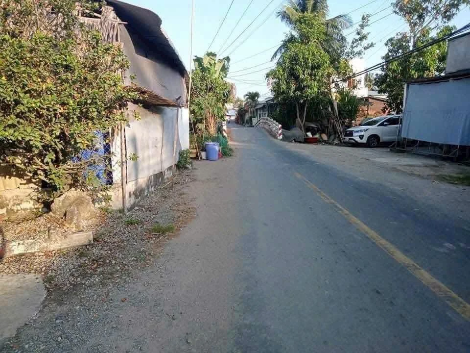 Bán nhà và 300m đất mặt tiền QL57 ở Tân Thành, giá 1 tỷ 050 triệu - Ảnh 1