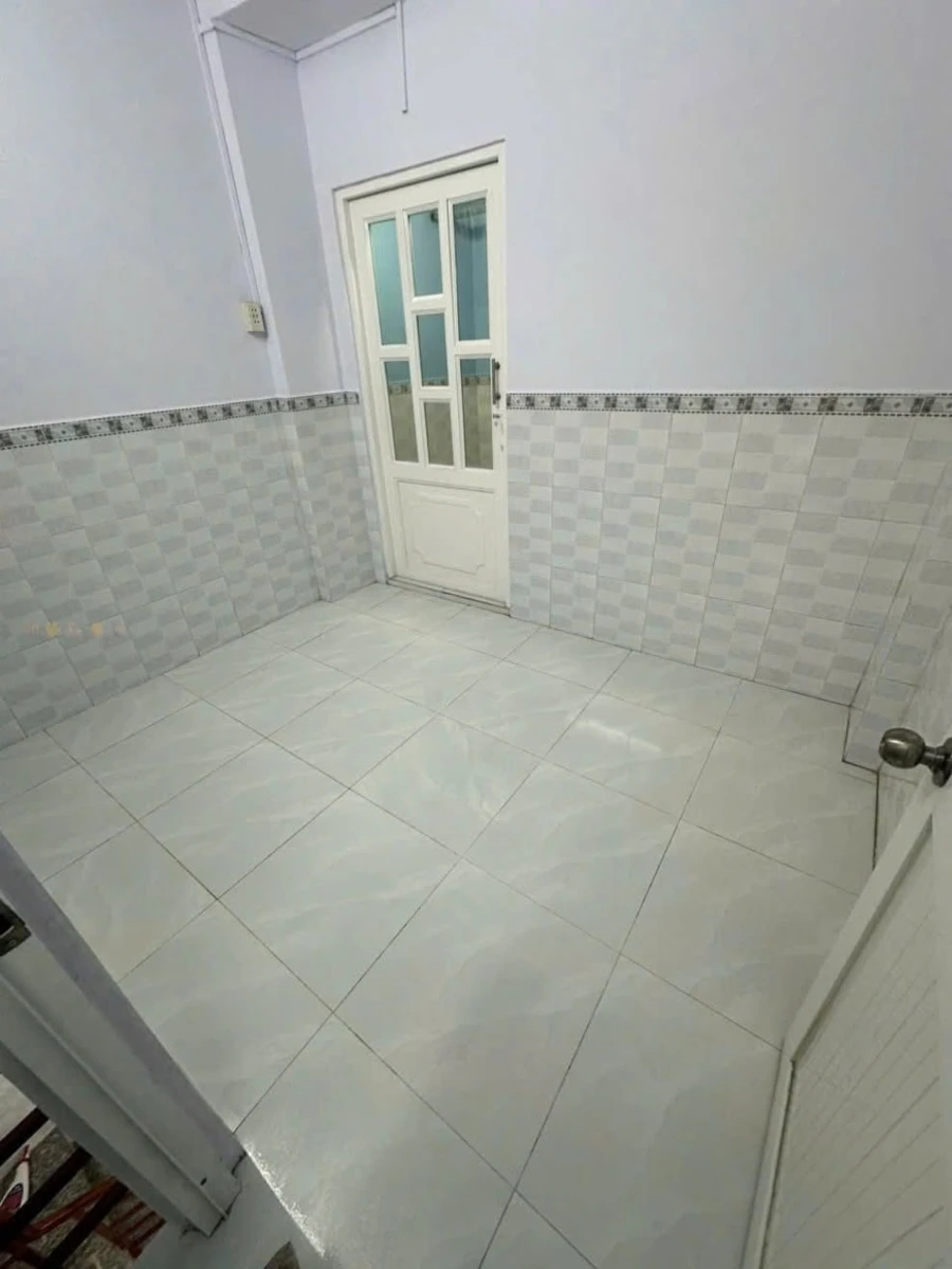 Bán nhà hẻm xe máy 2 tầng BTCT đường Võ Trường Toản, Quận 5, giá 3,5 tỷ - Ảnh thu nhỏ 3