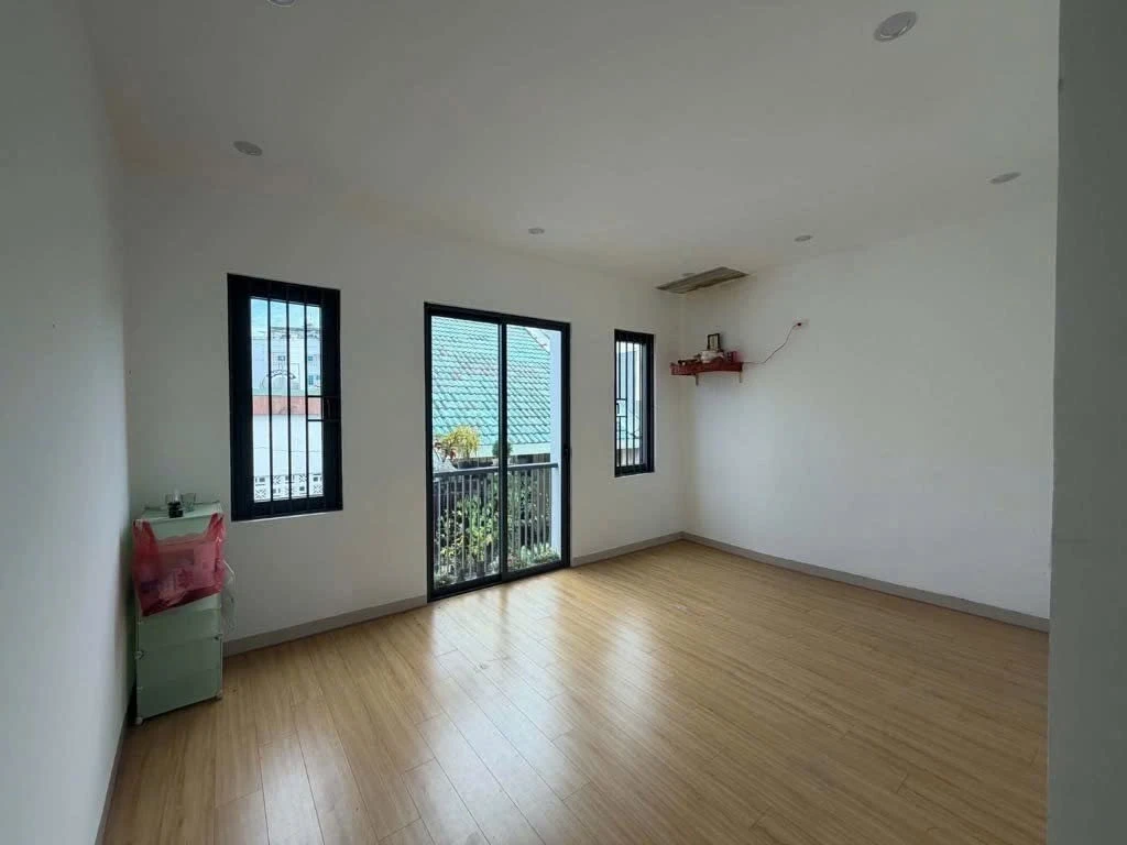 Biệt thự biển 3 tầng 76m2 Trần Cao Vân giá 3 tỷ 950 - Ảnh thu nhỏ 4