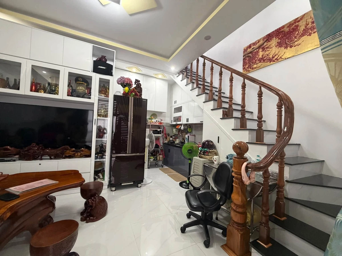 Bán nhà hẻm 2 phòng 31m² Phường Vũng Tàu 2.5 tỷ - Ảnh thu nhỏ 3