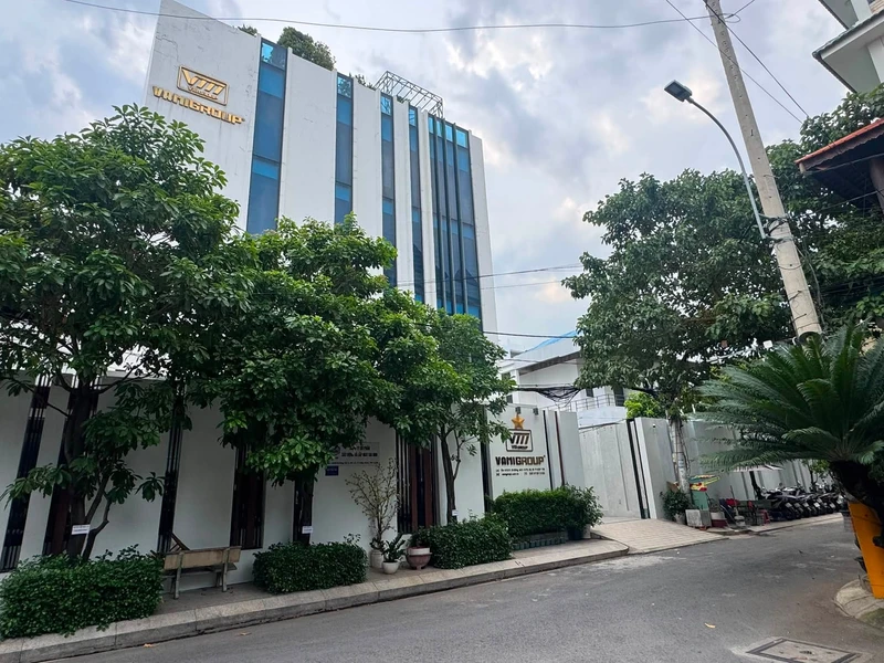 Bán biệt thự 300m2 đường số 3 khu Vạn Phúc, Hiệp Bình Phước, Thủ Đức giá 33,99 tỷ