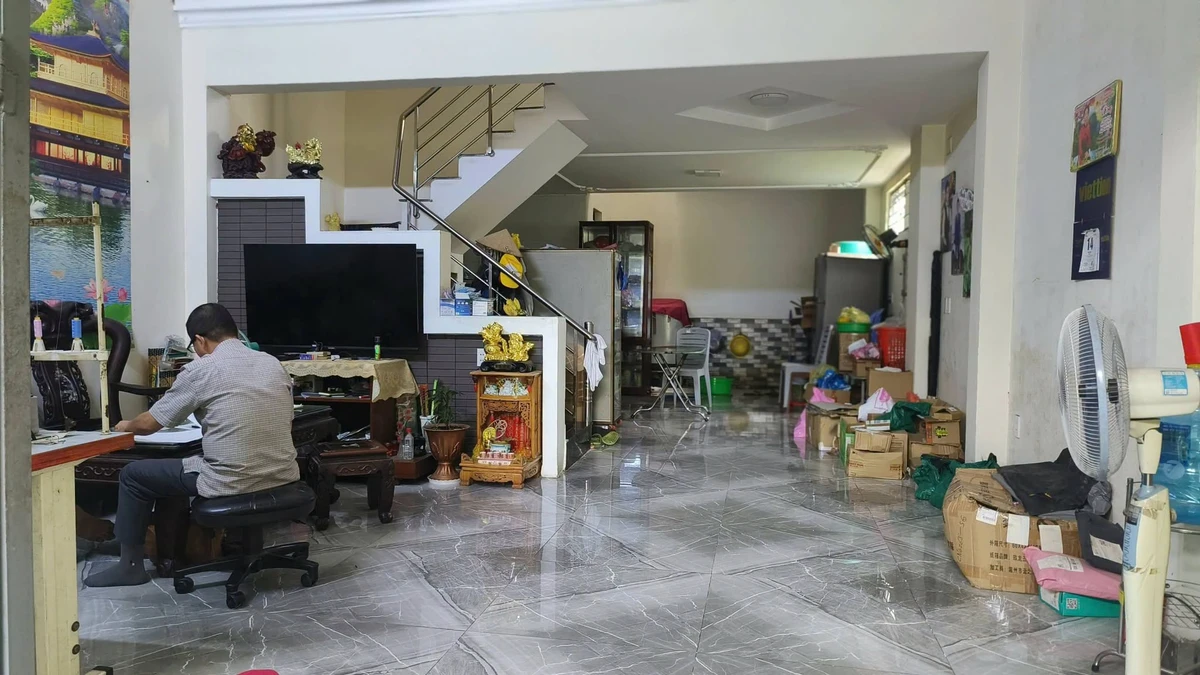 Bán nhà 4 tầng hẻm xe tải 113m2 Quận 12, 6.5 tỷ - Ảnh thu nhỏ 2