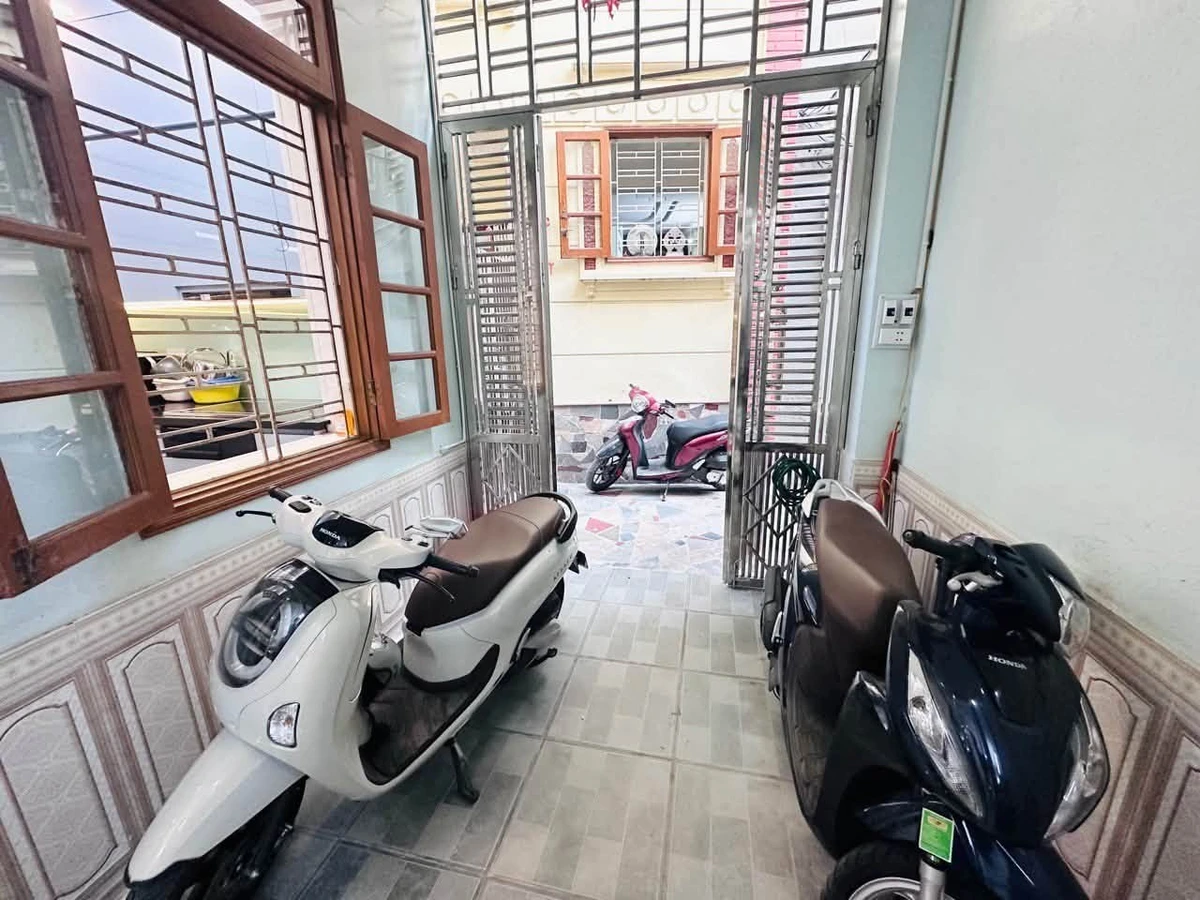Bán nhà 3 tầng 50m2 giá 3 tỷ Hàng Kênh Quận 5 - Ảnh 1