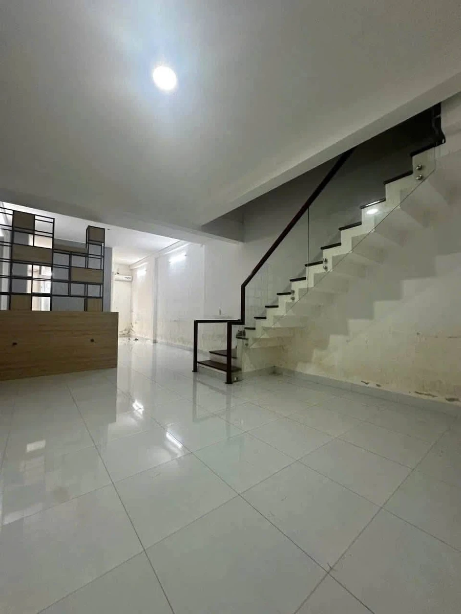 Cho thuê nhà mặt tiền 110m2 TP Huế, 9 triệu/tháng - Ảnh thu nhỏ 3