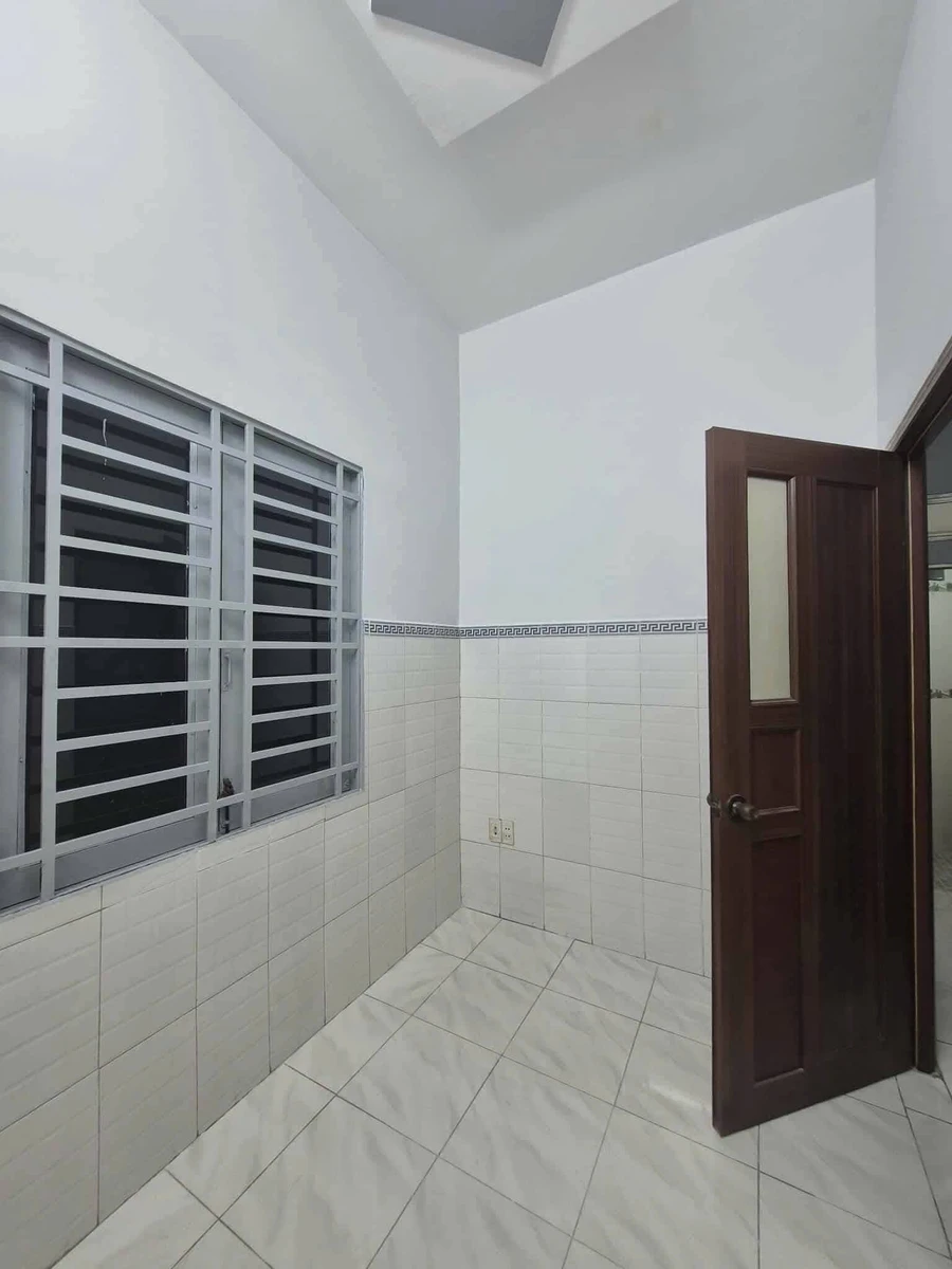 Bán nhà 1 trệt 1 lầu mặt tiền Lê Lợi, 28m², 2,95 tỷ - Ảnh thu nhỏ 5