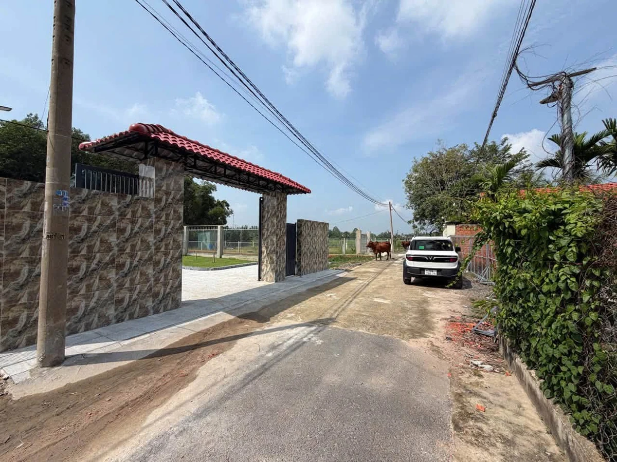 Bán nhà vườn nghỉ dưỡng 357m², 2 phòng ngủ, Thanh Điền Tây Ninh, giá 2 tỷ 400 - Ảnh thu nhỏ 3