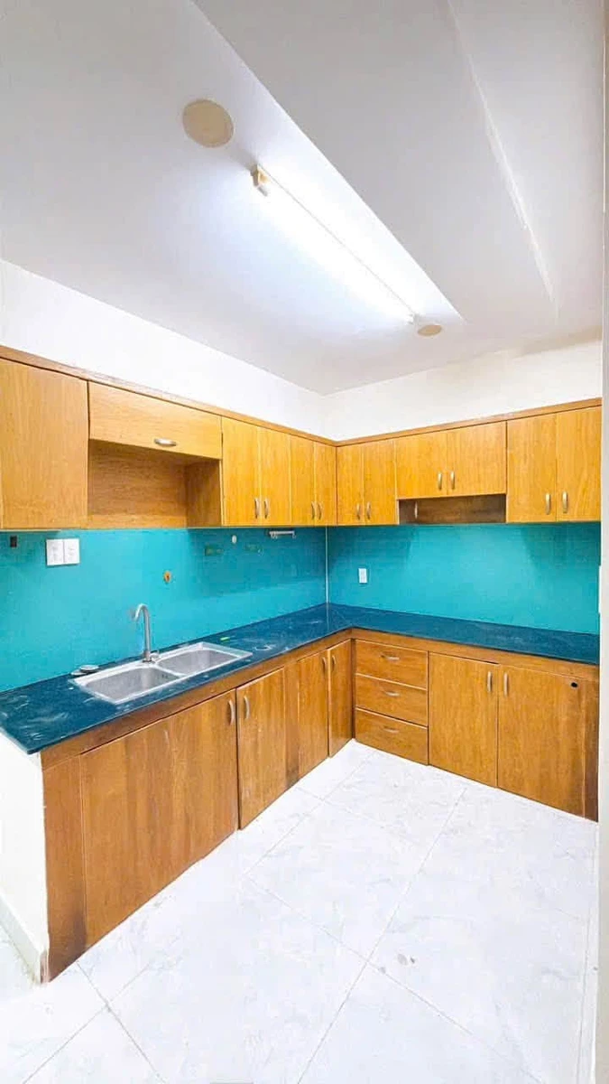 Bán nhà hẻm xe hơi Tôn Đản Quận 4, 45m2, 1 trệt 1 lầu, giá 5,9 tỷ - Ảnh thu nhỏ 4