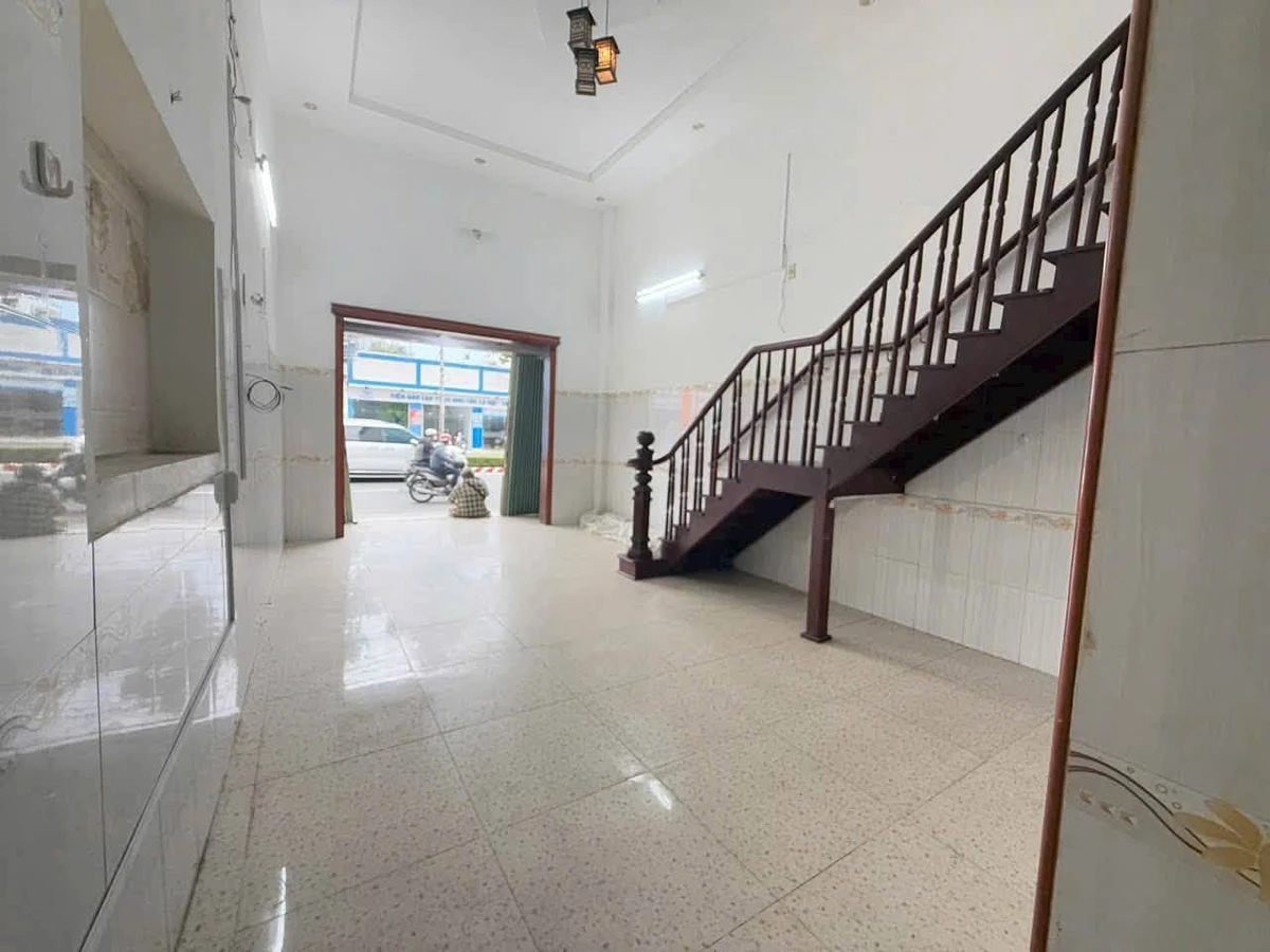 Cho thuê shophouse 90m² cạnh Đại học Thủ Dầu Một, Bình Dương - Ảnh thu nhỏ 2